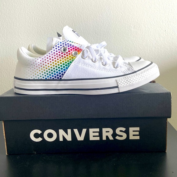CONVERSE Women’s - Picture 1 of 4